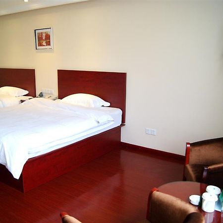 Greentree Inn Hotel Jianhe Subway Station North Palace Taiyuan Dış mekan fotoğraf